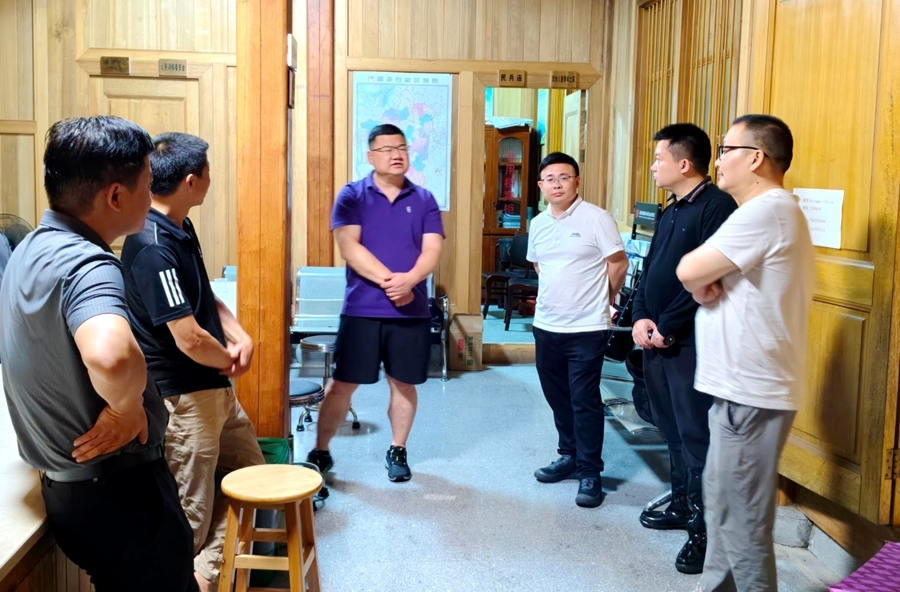 牛车河镇：全员下沉排隐患  干群同心保安宁