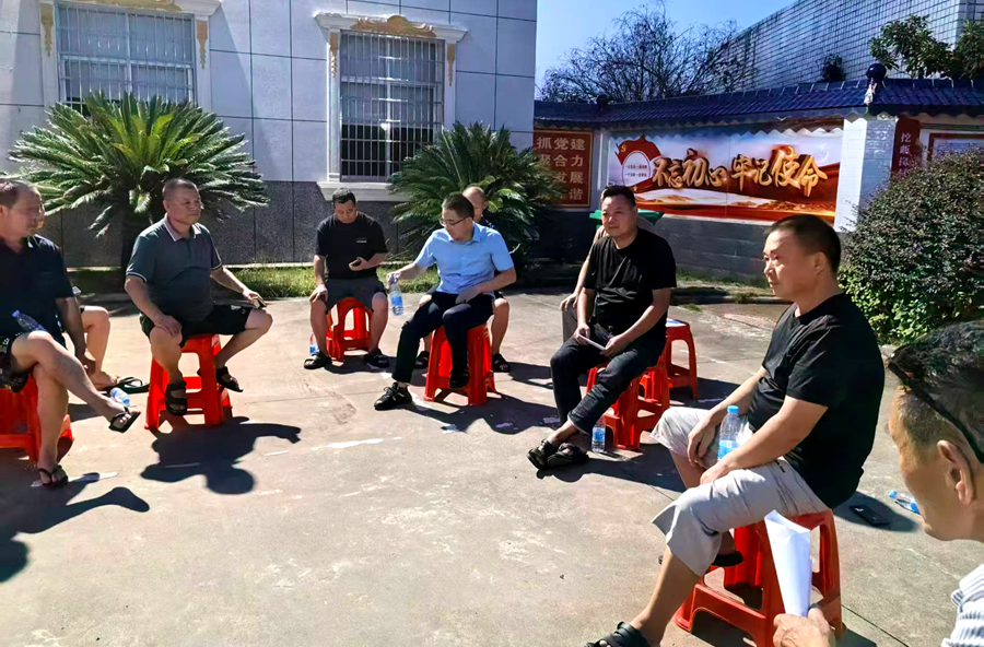 架桥镇：安全宣传进乡村 筑牢平安防护网