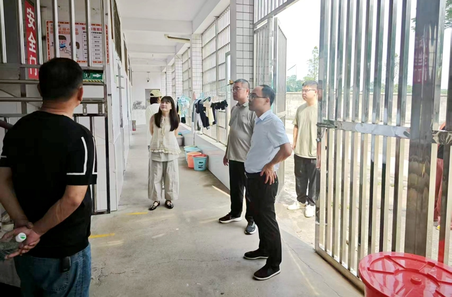 盘塘镇：拧紧责任链条 守护校园平安