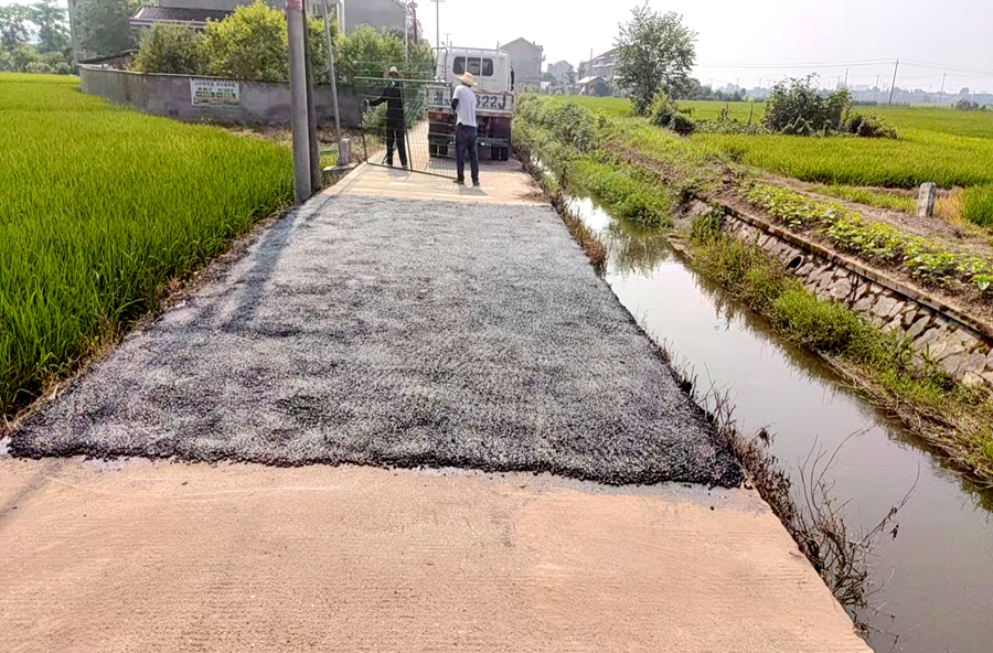 陬市镇：高效处置路面塌陷，解群众出行之所急