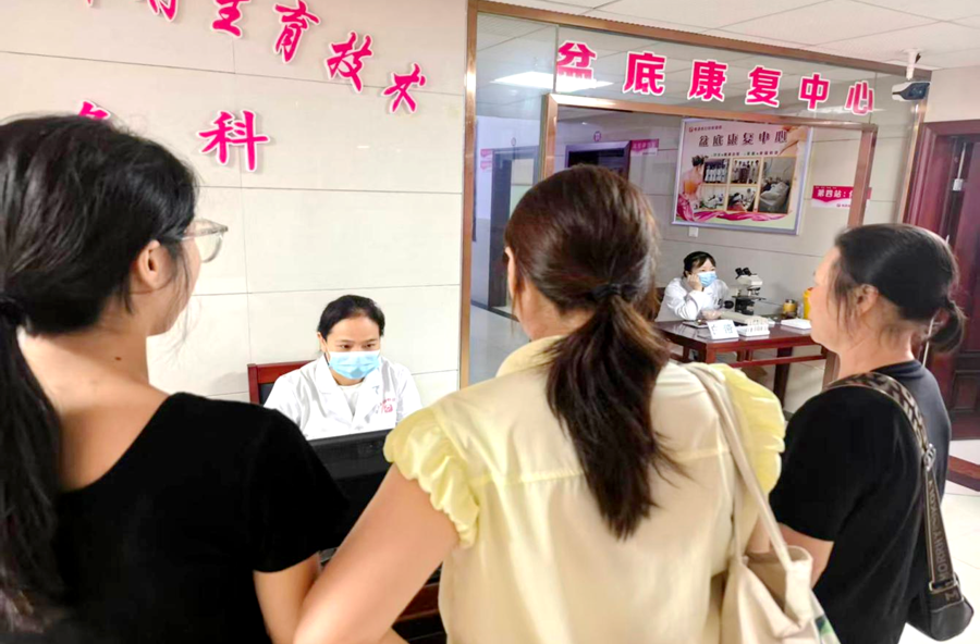 县妇幼保健院：守护“她”健康，我们在行动！