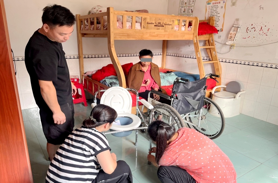 理公港镇：辅具速配解民忧 上门服务暖民心