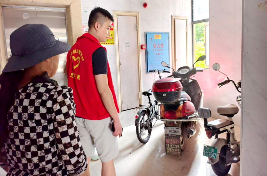 陬市镇：给电动车“上锁”，为生命道“让路”