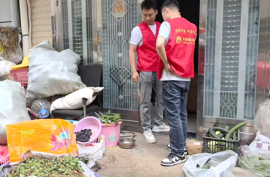 陬市镇：整治垃圾堆积乱象 化解人民群众急难愁盼