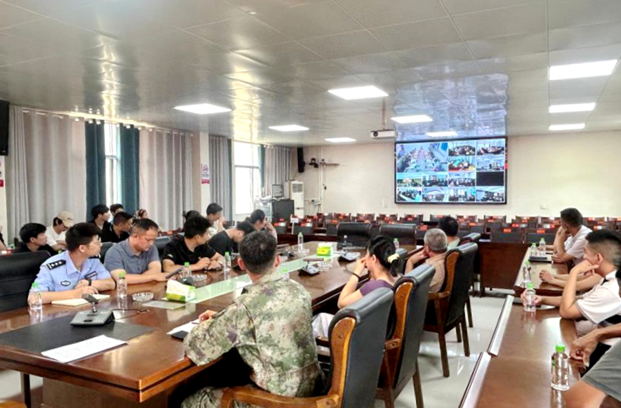 架桥镇：绷紧廉洁征兵纪律弦 筑牢阳光征兵安全线