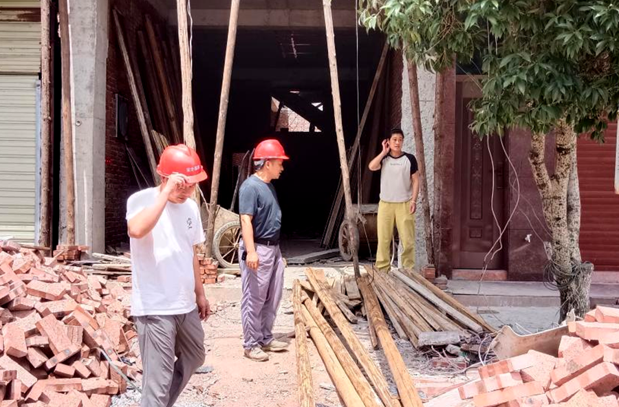 架桥镇开展燃气、自建房安全联合检查，护航辖区平安