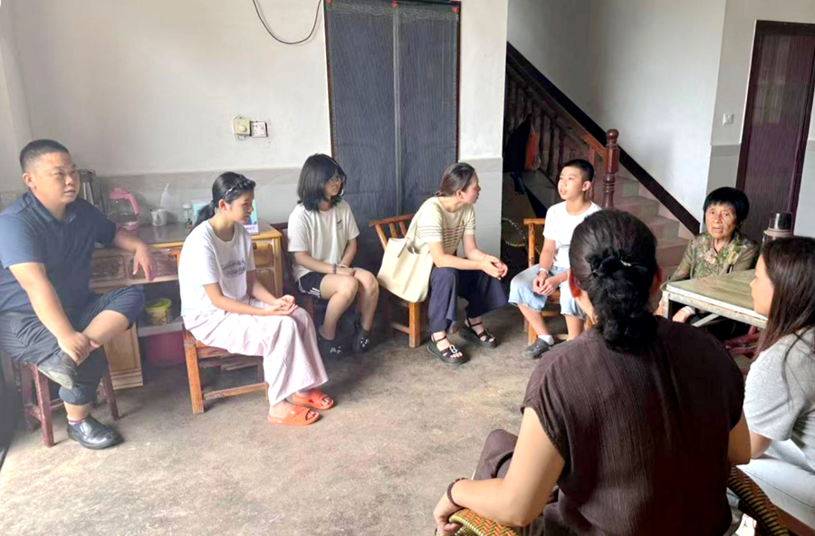 架桥镇：爱心助学“善德行” 温情护航少年梦