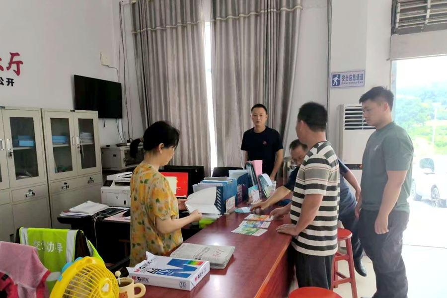热市镇：法典护生态  普法进企村