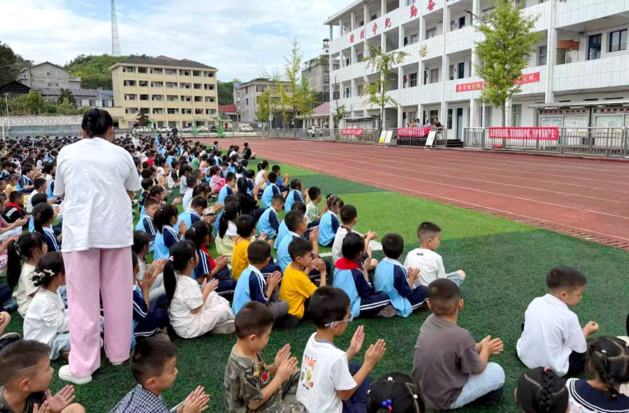 观音寺镇：利剑护蕾守初心 法治护航助成长
