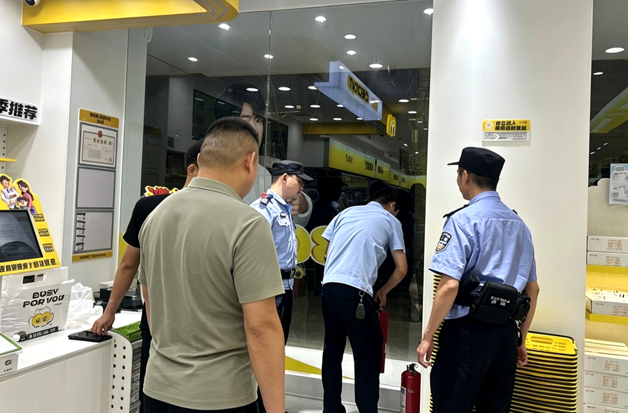 枫树乡开展消防安全夜查夜巡专项行动