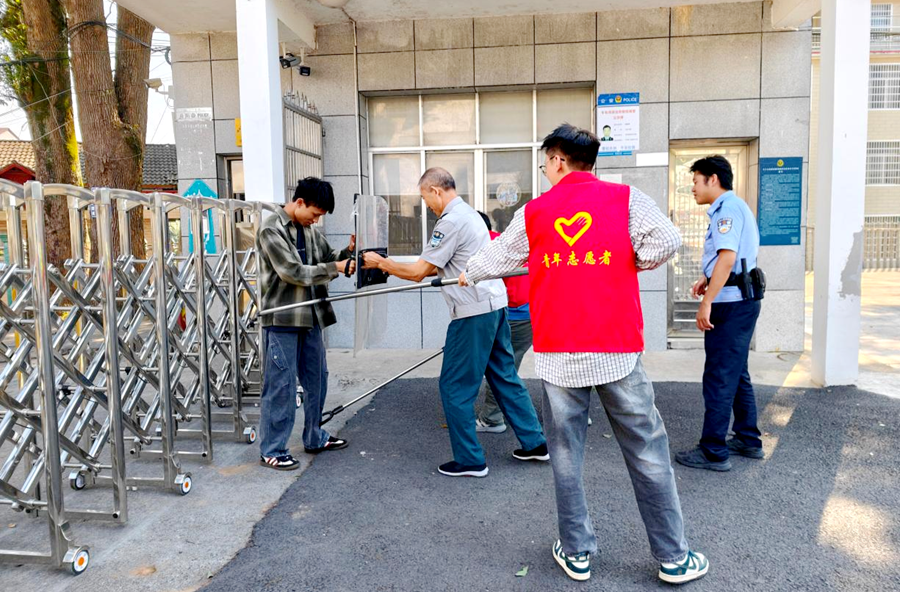 牛车河镇：法治护航校园安全