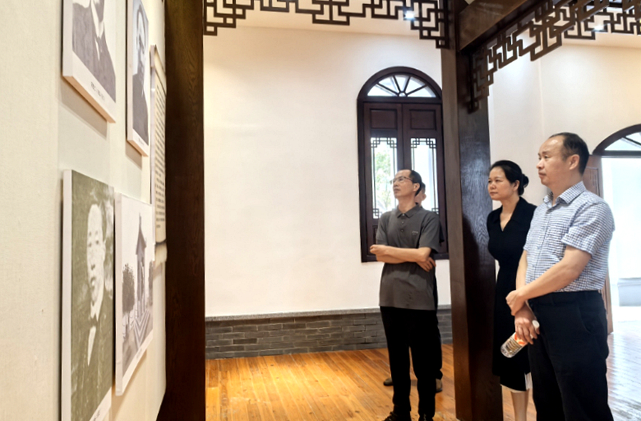 常德市委党史研究室主任蒋晓勇一行来桃源调研