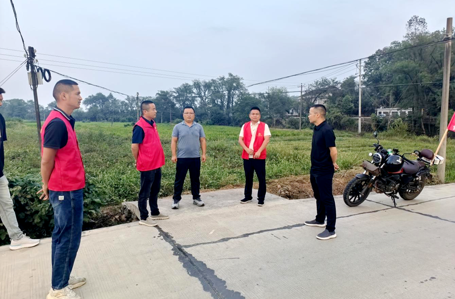 漆河镇：“秸”尽全力守蓝天织密禁限烧防控网